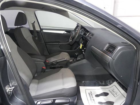 Used 2017 Volkswagen Jetta S image 21