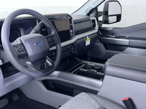 New 2026 Ford F250 XLT w/ XLT Premium Package image 30