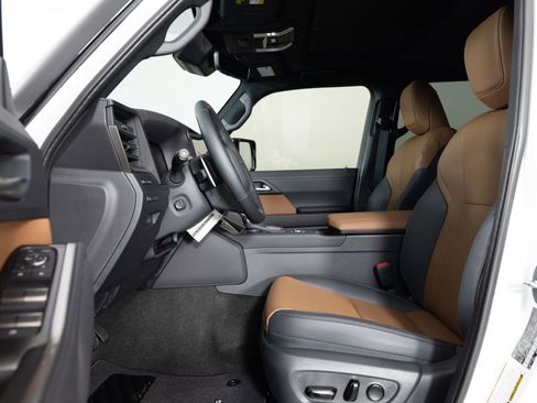 Used 2026 Lexus GX 550 image 14