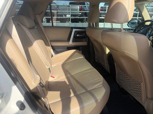 Used 2018 Toyota 4Runner Limited AWD/4WD image 18