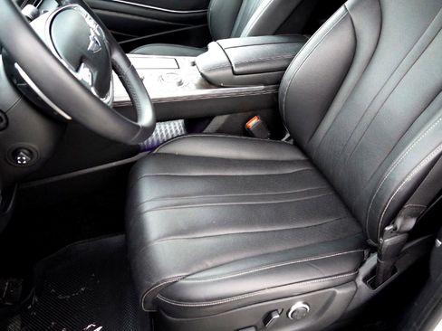 Used 2024 Genesis GV80 2.5T image 11