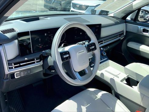 Used 2025 Hyundai Santa Fe Calligraphy FWD image 13