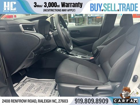 Used 2022 Toyota Corolla LE image 12