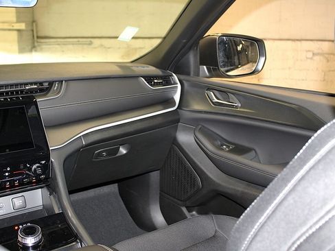 New 2026 Jeep Grand Cherokee Laredo X AWD/4WD image 34