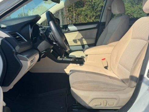 Used 2019 Subaru Outback 2.5i Premium AWD/4WD image 9