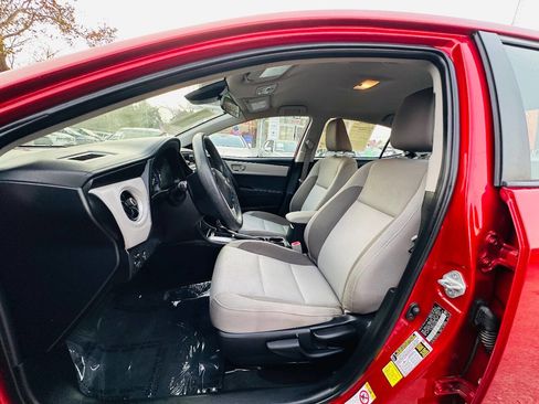 Used 2017 Toyota Corolla LE w/ Carpet Mat Package (TMS) image 10