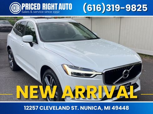 Used 2021 Volvo XC60 T5 Momentum w/ Protection Package Premier AWD/4WD image 1