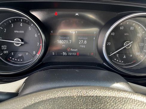 Used 2021 Buick Encore GX Select image 24