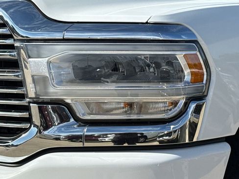 Used 2024 RAM 2500 Laramie AWD/4WD image 4