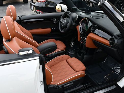 Used 2023 MINI Cooper S image 18