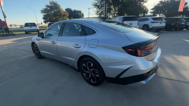 Used 2025 Hyundai Sonata SEL FWD image 6