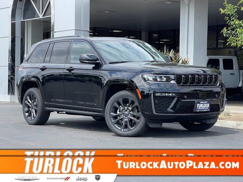 New 2026 Jeep Grand Cherokee Limited AWD/4WD image 1