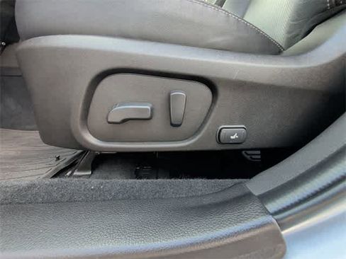 Used 2015 Subaru Forester 2.5i Limited image 15