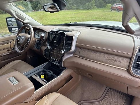 Used 2023 RAM 2500 Limited AWD/4WD image 29