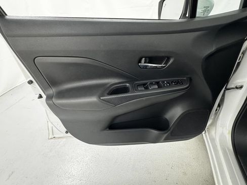 Used 2023 Nissan Versa SV FWD image 16