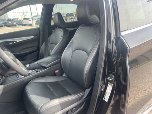 Used 2019 INFINITI QX50 Essential w/ Premium Heat Package image 11