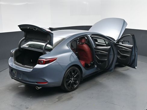 Used 2025 MAZDA MAZDA3 s image 17