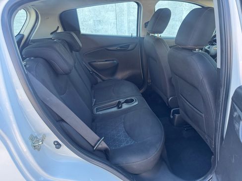 Used 2020 Chevrolet Spark LT image 23