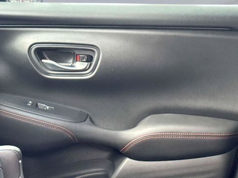 Certified 2025 Honda HR-V Sport image 19