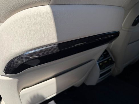 Used 2017 BMW 740i RWD image 43