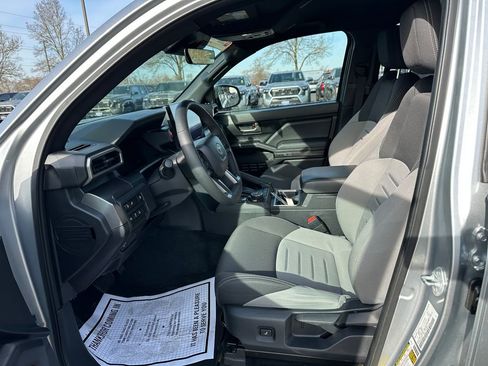 Certified 2025 Toyota Tacoma TRD Off-Road image 14