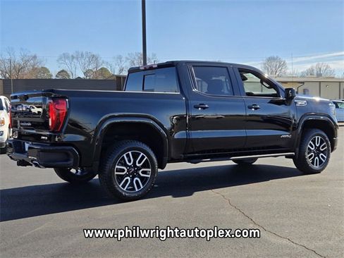 Used 2024 GMC Sierra 1500 AT4 w/ Technology Package image 3