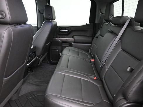 Used 2019 Chevrolet Silverado 1500 LTZ image 18
