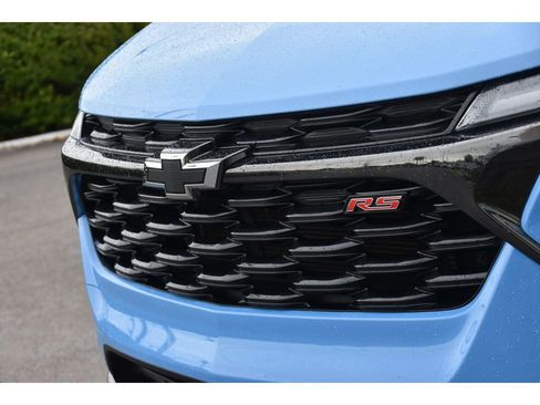 Used 2024 Chevrolet Trax RS w/ Driver Confidence Package image 11