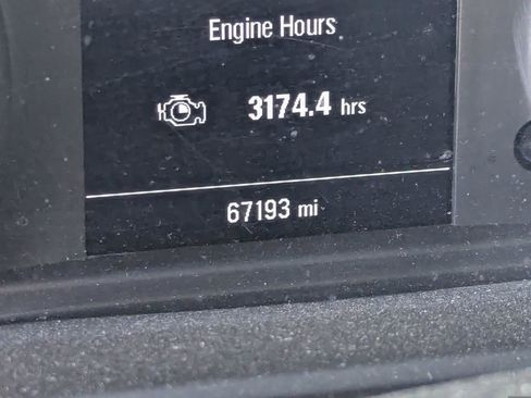 Used 2024 Chevrolet Silverado 2500 Custom w/ Custom Value Package image 9