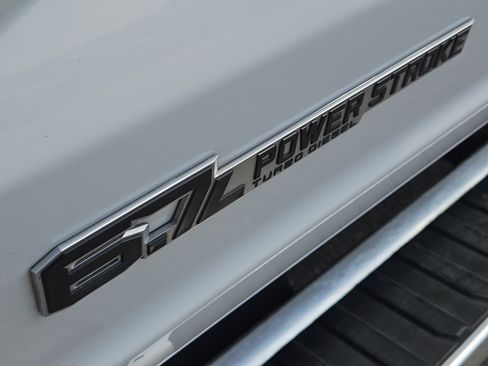 Used 2024 Ford F250 Lariat w/ FX4 Off-Road Package AWD/4WD image 12