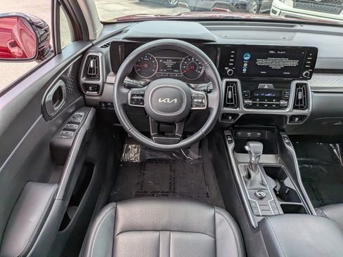 Used 2022 Kia Sorento S w/ Panoramic Sunroof Package FWD image 18