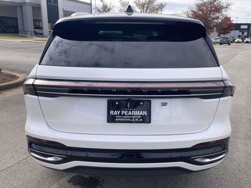 New 2026 Lincoln Nautilus Reserve image 6