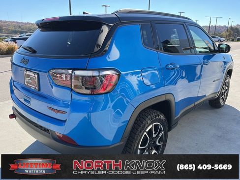 Used 2024 Jeep Compass Trailhawk image 19
