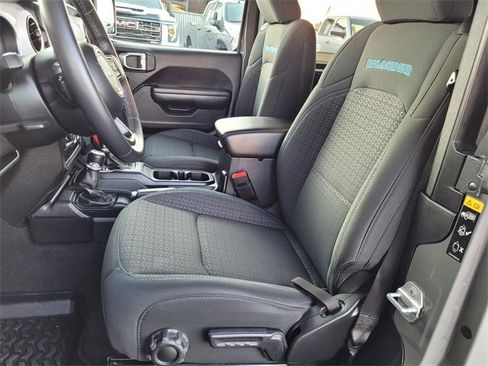 Certified 2021 Jeep Wrangler Islander image 16
