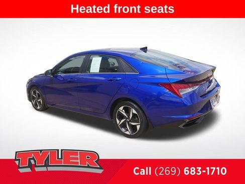 Used 2022 Hyundai Elantra Limited FWD image 5