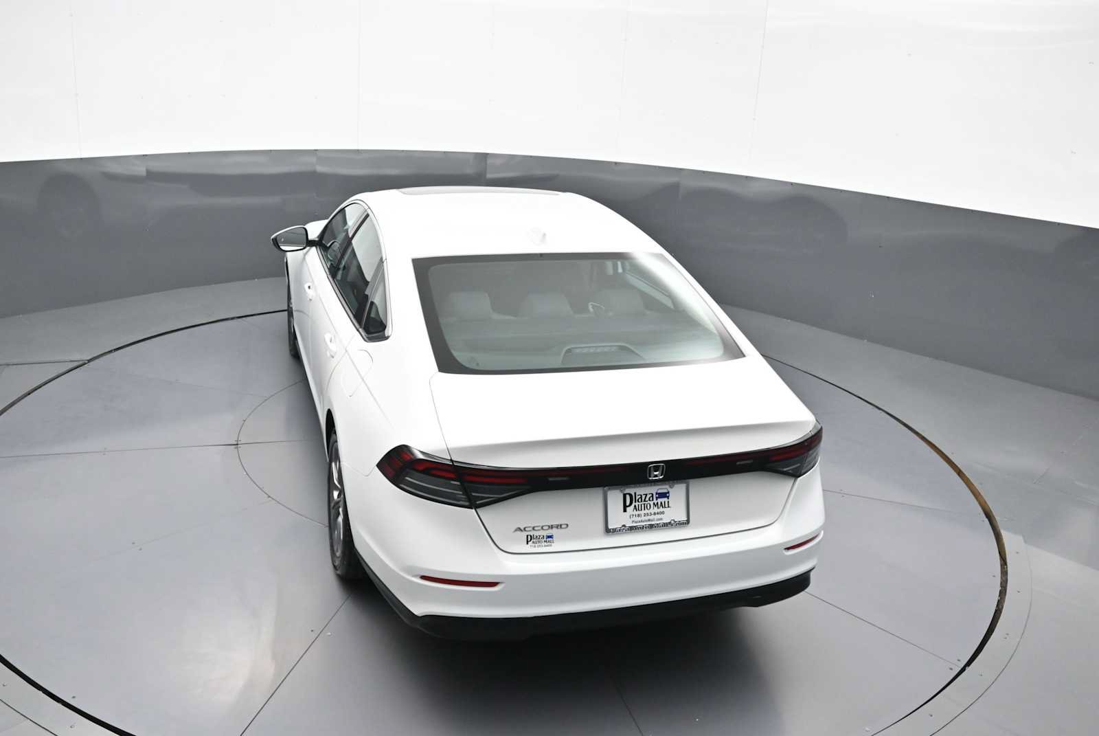 Certified 2024 Honda Accord EX image 38