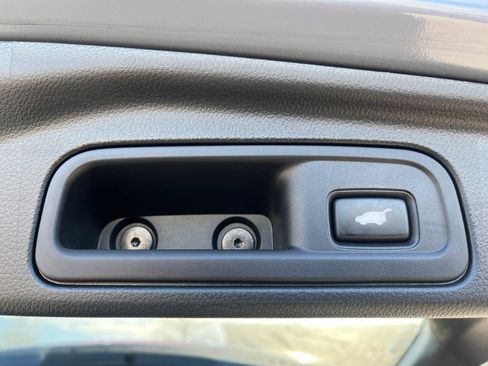 Used 2022 Honda Pilot TrailSport image 35