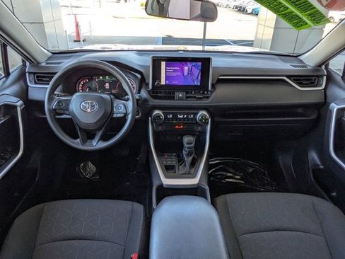 Used 2025 Toyota RAV4 XLE image 16