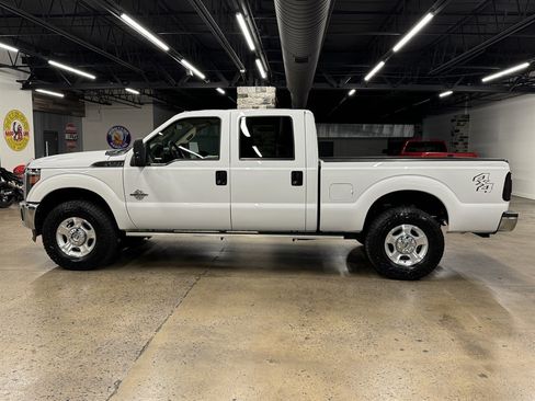 Used 2016 Ford F250 XLT AWD/4WD image 4