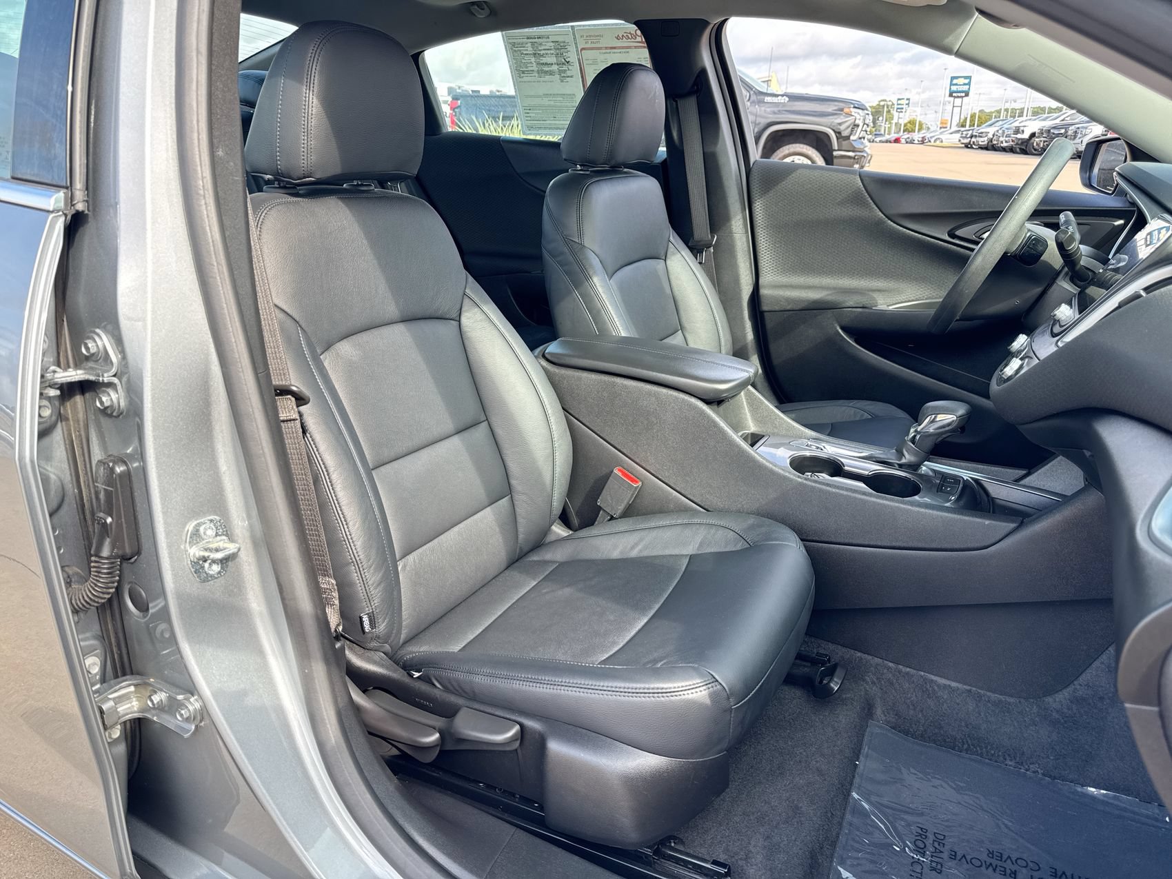 Used 2024 Chevrolet Malibu LT FWD image 24