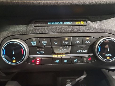 Used 2024 Ford Escape ST-Line Select w/ Class II Trailer Tow Package image 22