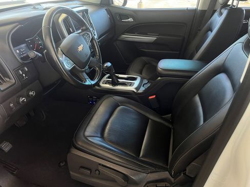 Used 2019 Chevrolet Colorado ZR2 w/ ZR2 Dusk Special Edition image 15