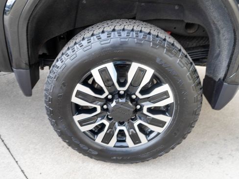 Used 2024 GMC Sierra 2500 Denali Ultimate image 32