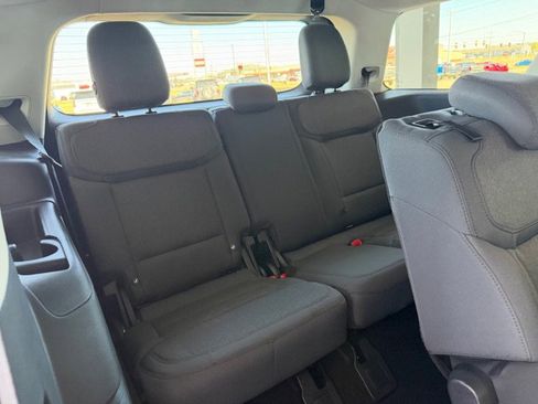 New 2026 Ford Expedition Active image 11