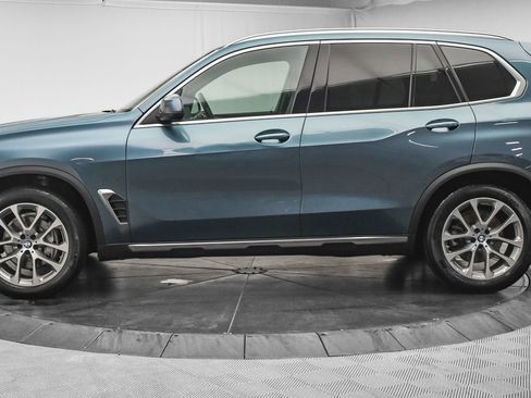 Used 2024 BMW X5 xDrive40i w/ Parking Assistance Package image 4
