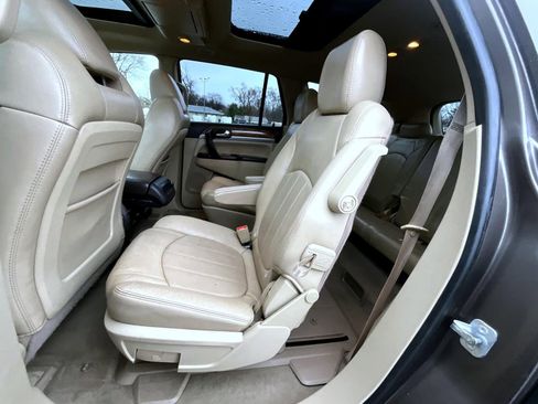 Used 2011 Buick Enclave CXL w/ LPO, Cargo Convenience Pkg image 22