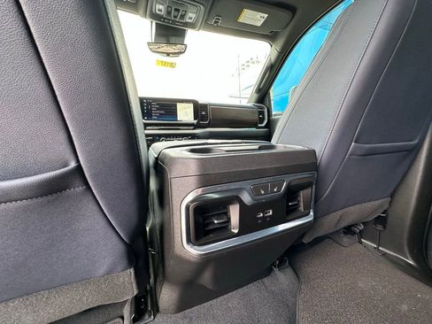Used 2024 Chevrolet Silverado 2500 High Country w/ High Country Premium Package AWD/4WD image 27