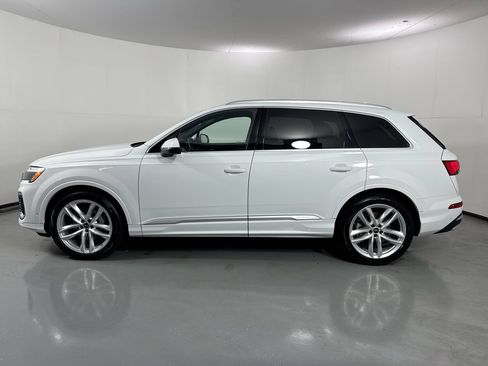Used 2025 Audi Q7 3.0T Premium Plus w/ Premium Plus Package AWD/4WD image 2