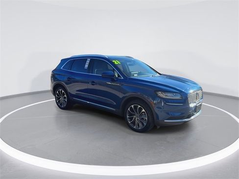 Used 2021 Lincoln Nautilus Reserve w/ Cargo Utility Package image 2