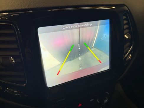 Used 2017 Jeep Compass Limited image 12